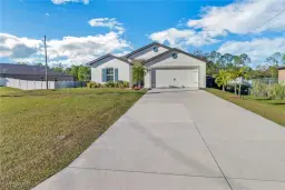 Picture of 860 Youngreen Dr, Fort Myers, FL 33913