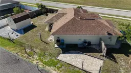 Picture of 1918 SW 13Th Ln, Cape Coral, FL 33991