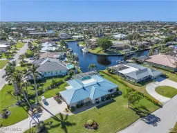 Picture of 1090 N Waterway Dr, Fort Myers, FL 33919