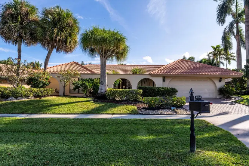 Picture of 5884 Pinebrook Dr, Boca Raton FL 33433