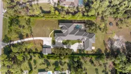 Picture of 1680 Oakes Blvd, Naples, FL 34119