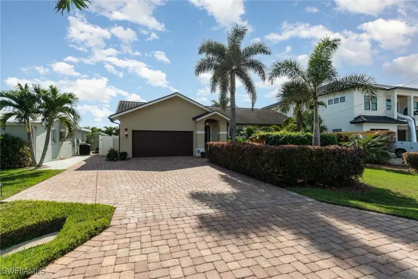 Picture of 218 2Nd St, Bonita Springs FL 34134