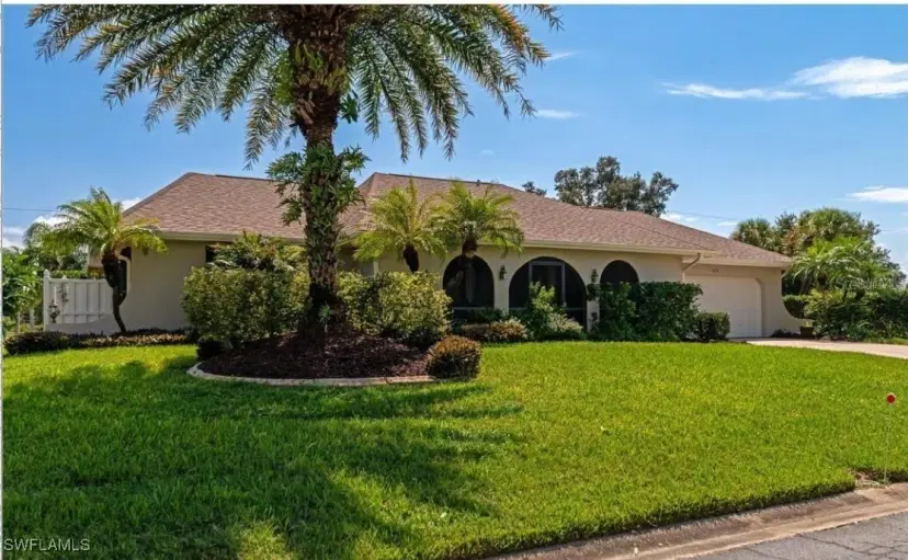 Picture of 225 Brighton Ct, Englewood FL 34223