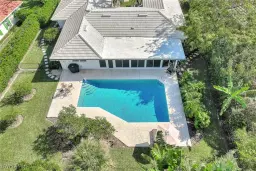 Picture of 79 Burning Tree Dr, Naples, FL 34105