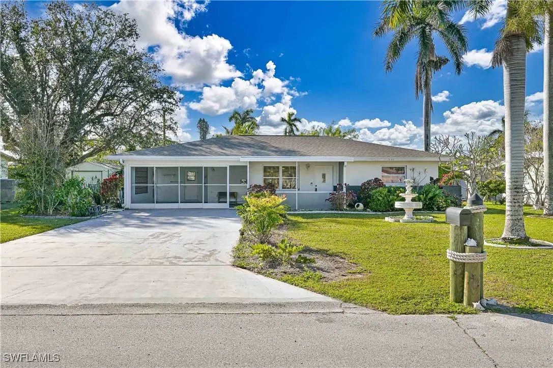 Picture of 4146 E River Dr, Fort Myers, FL 33916