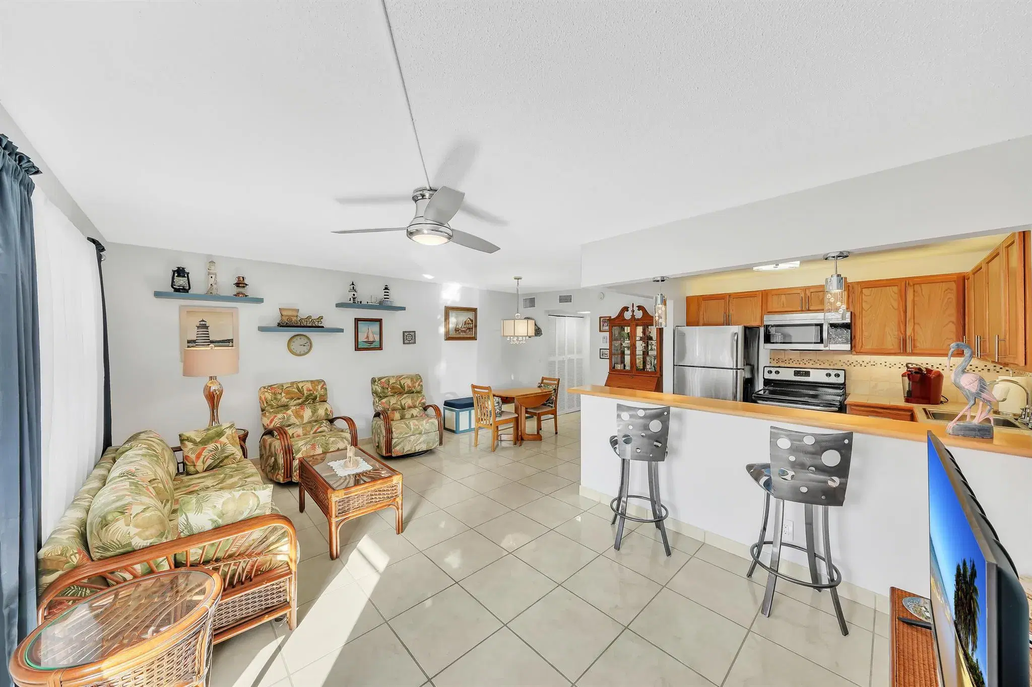 Picture of 105 Oxford 100 105, West Palm Beach, FL 33417