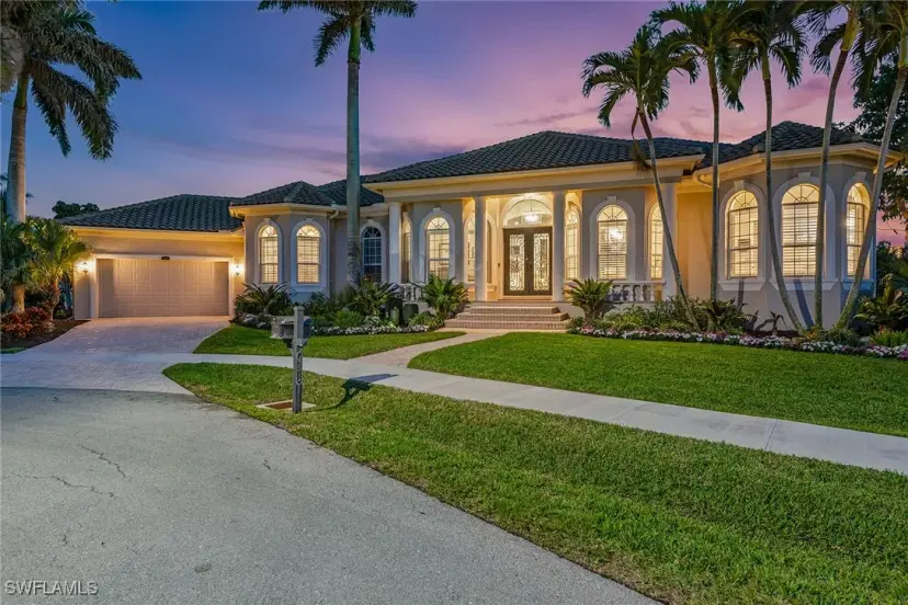 Picture of 451 Cottage Ct, Marco Island FL 34145