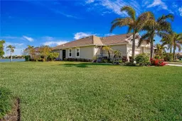 Picture of 14830 Edgewater Cir, Naples, FL 34114