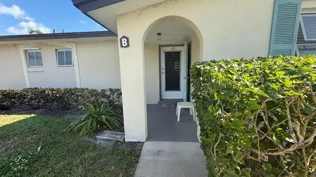 Picture of 2966 Ashley Drive E B, West Palm Beach FL 33415