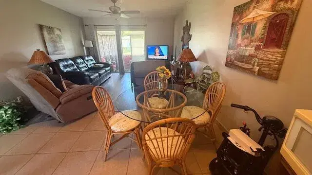 Picture of 2966 Ashley Drive E B, West Palm Beach FL 33415