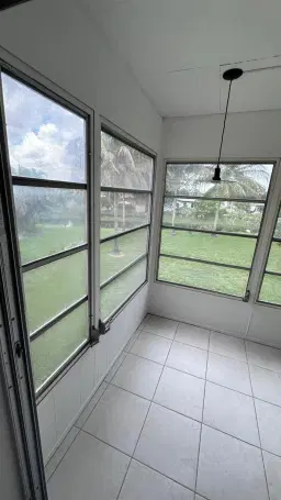 Picture of 2900 NW 46Th Ave 212, Lauderdale Lakes, FL 33313