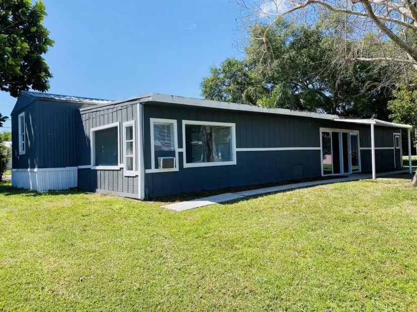 Picture of 1833 SE 30Th Street, Okeechobee, FL 34974