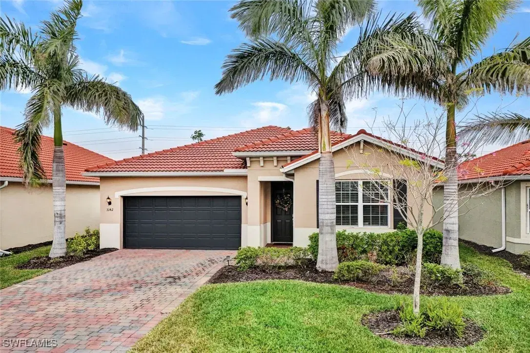 Picture of 3142 Birchin Ln, Fort Myers, FL 33916