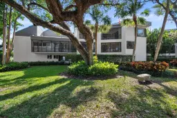 Picture of 1640 Twelve Oaks Way 205, North Palm Beach, FL 33408