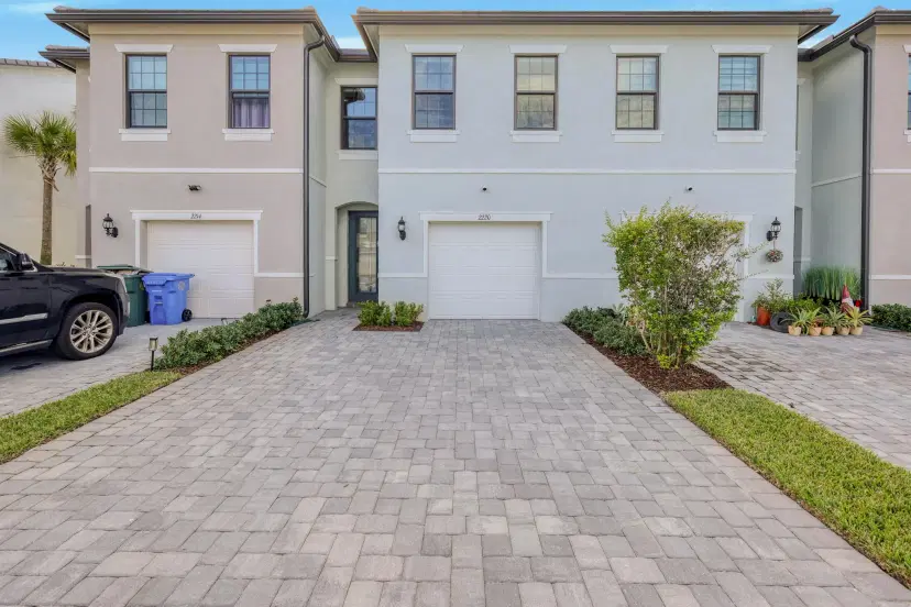 Picture of 2220 Appleton Circle S, Oakland Park FL 33309