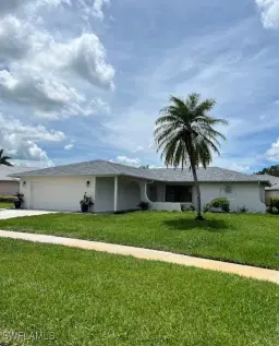 Picture of 161 Marseille Dr, Naples, FL 34112