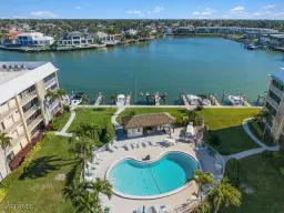 Picture of 3000 Gulf Shore Blvd N 106, Naples, FL 34103