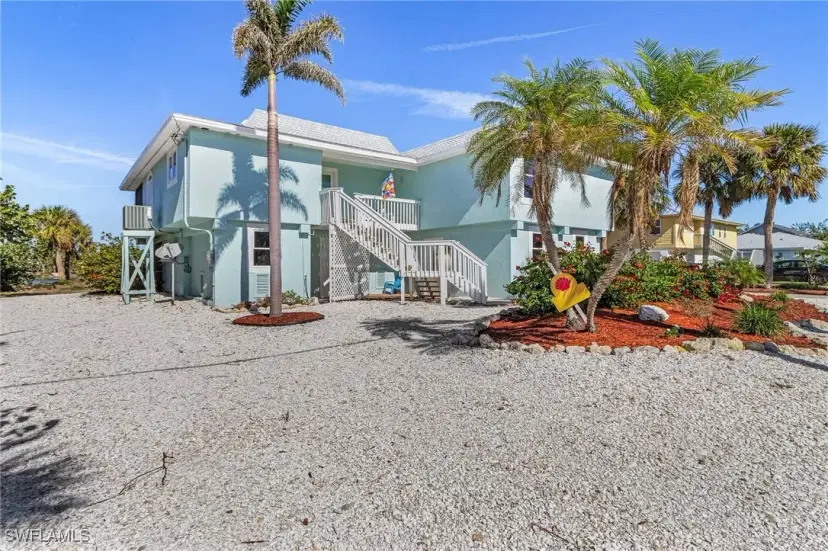 Picture of 465 Lake Murex Cir, Sanibel FL 33957