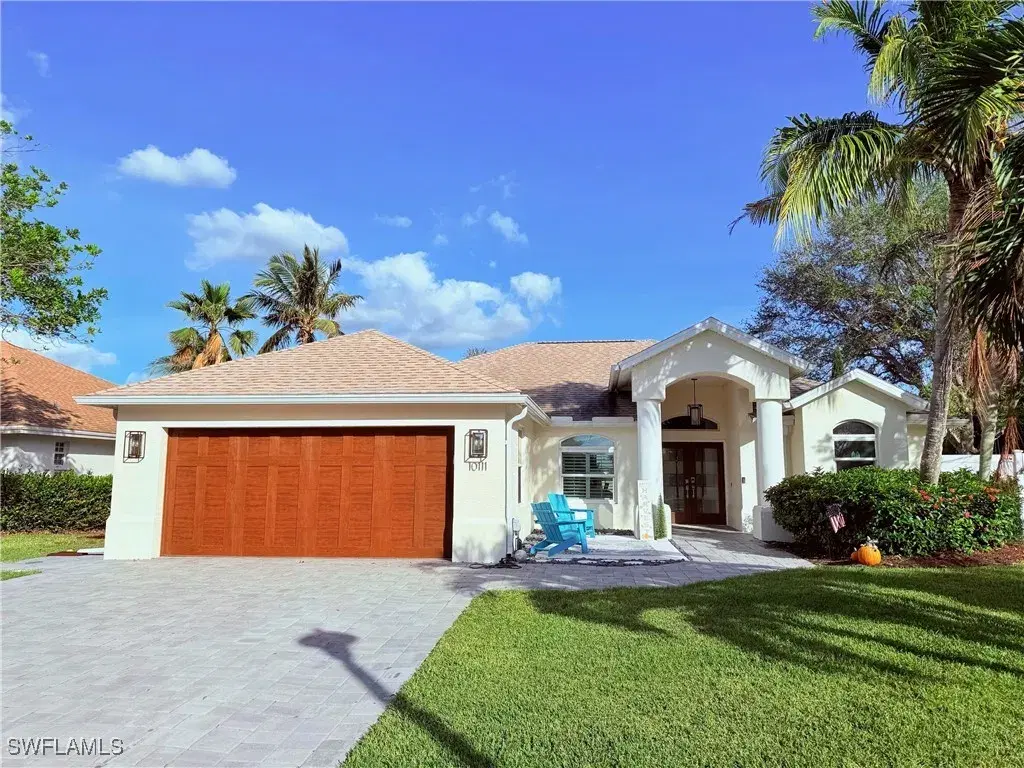 Picture of 10111 Boca Cir, Naples, FL 34109