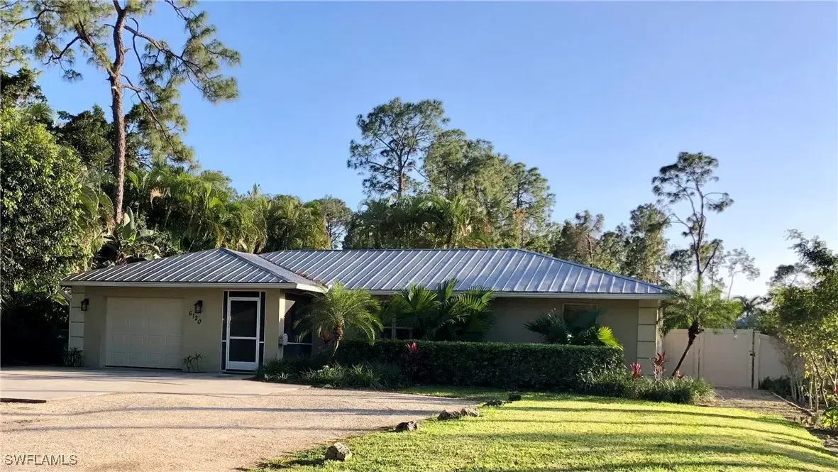 Picture of 6120 English Oaks Ln, Naples, FL 34119