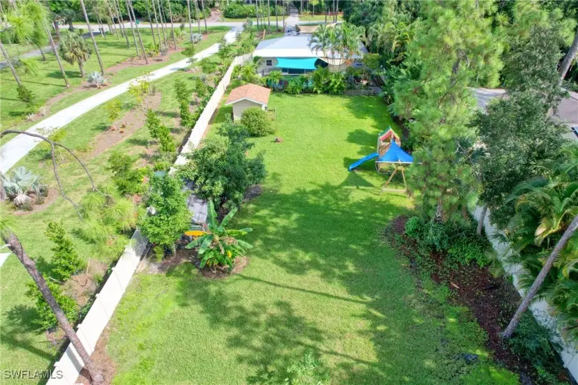 Picture of 6120 English Oaks Ln, Naples FL 34119