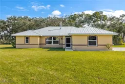 Picture of 2295 Herzog Rd, Alva, FL 33920