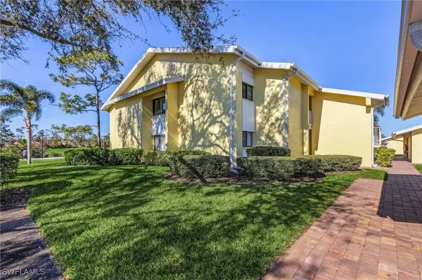 Picture of 15676 Carriedale Ln 3, Fort Myers FL 33912