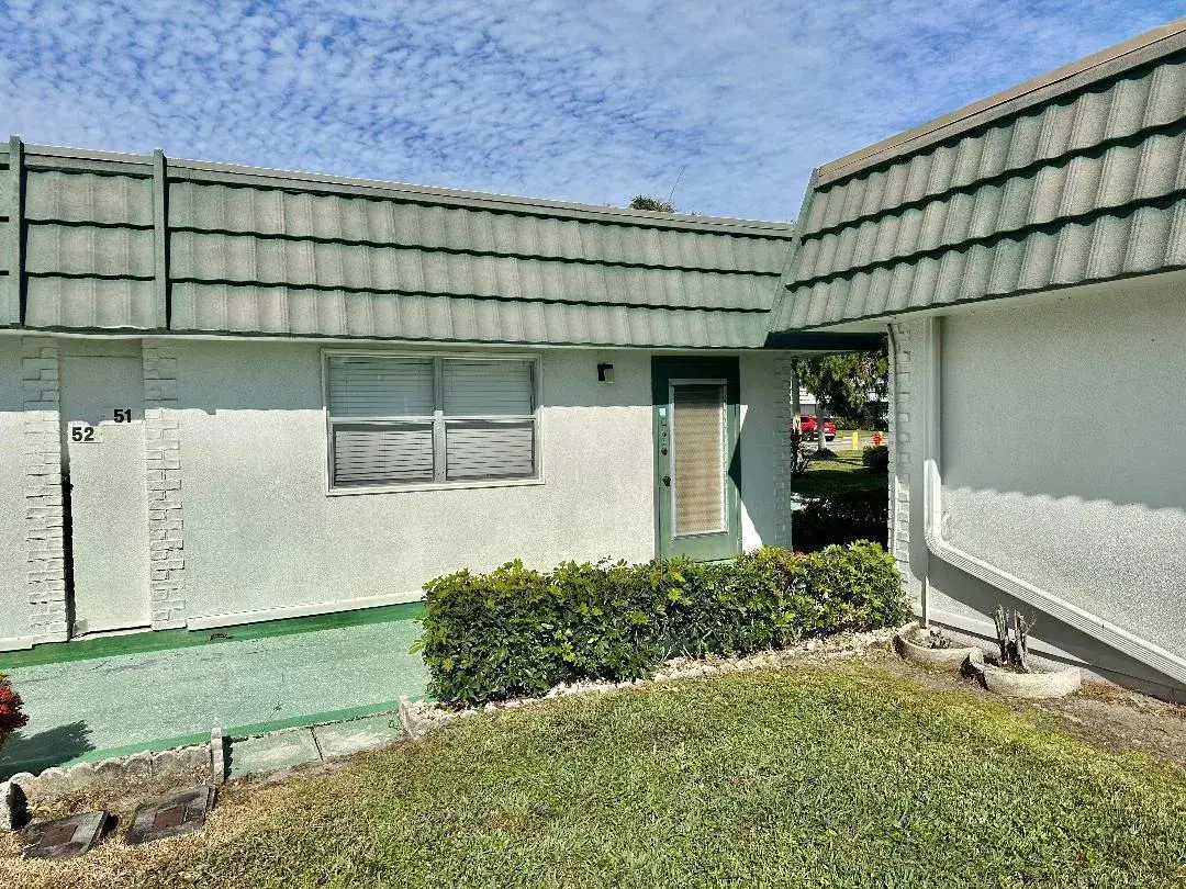 Picture of 51 Waterford C C, Delray Beach, FL 33446