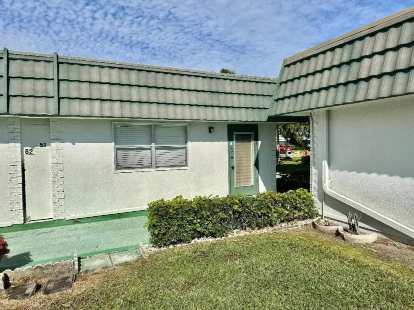 Picture of 51 Waterford C C, Delray Beach FL 33446