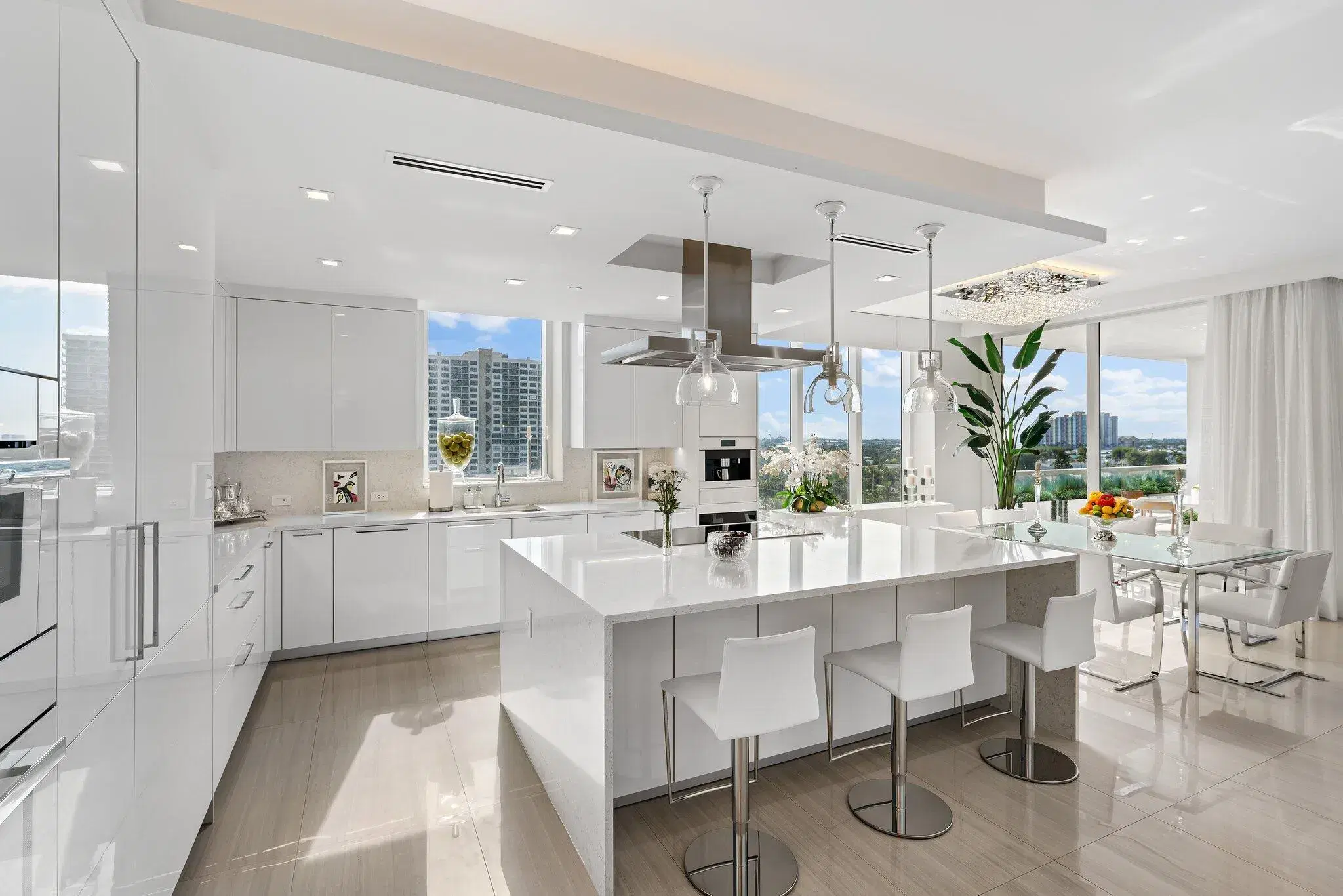 Picture of 3730 N Ocean Drive 6D, Singer Island, FL 33404