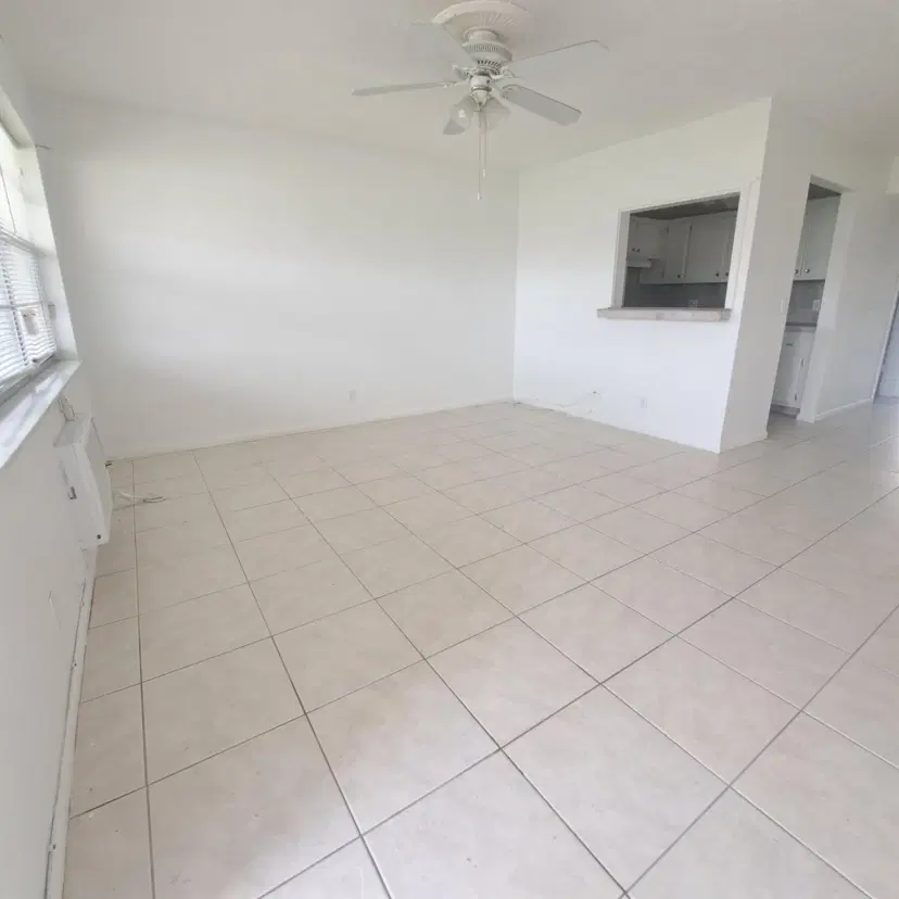 Picture of 207 Dorchester I, West Palm Beach FL 33417