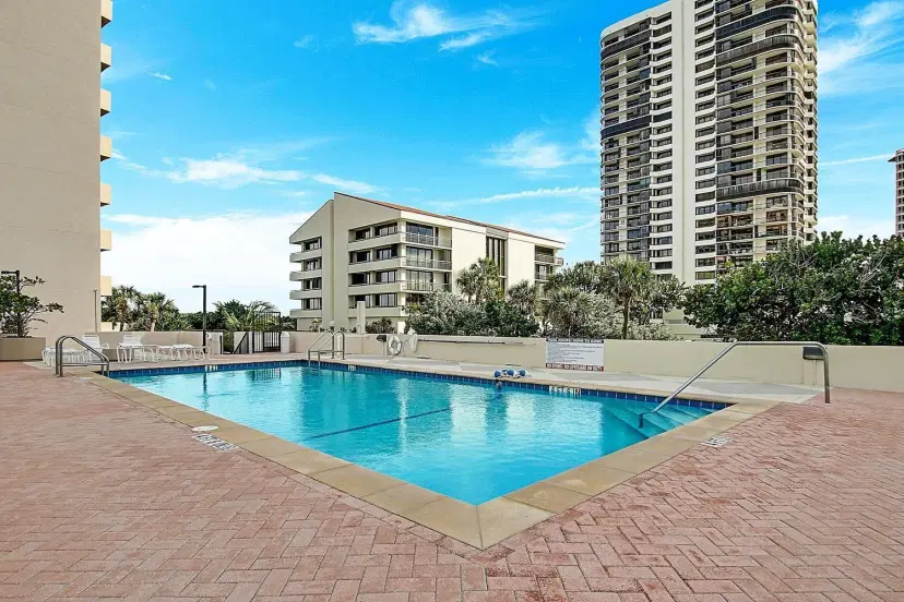 Picture of 4200 N Ocean Drive 2-1005, Riviera Beach FL 33404