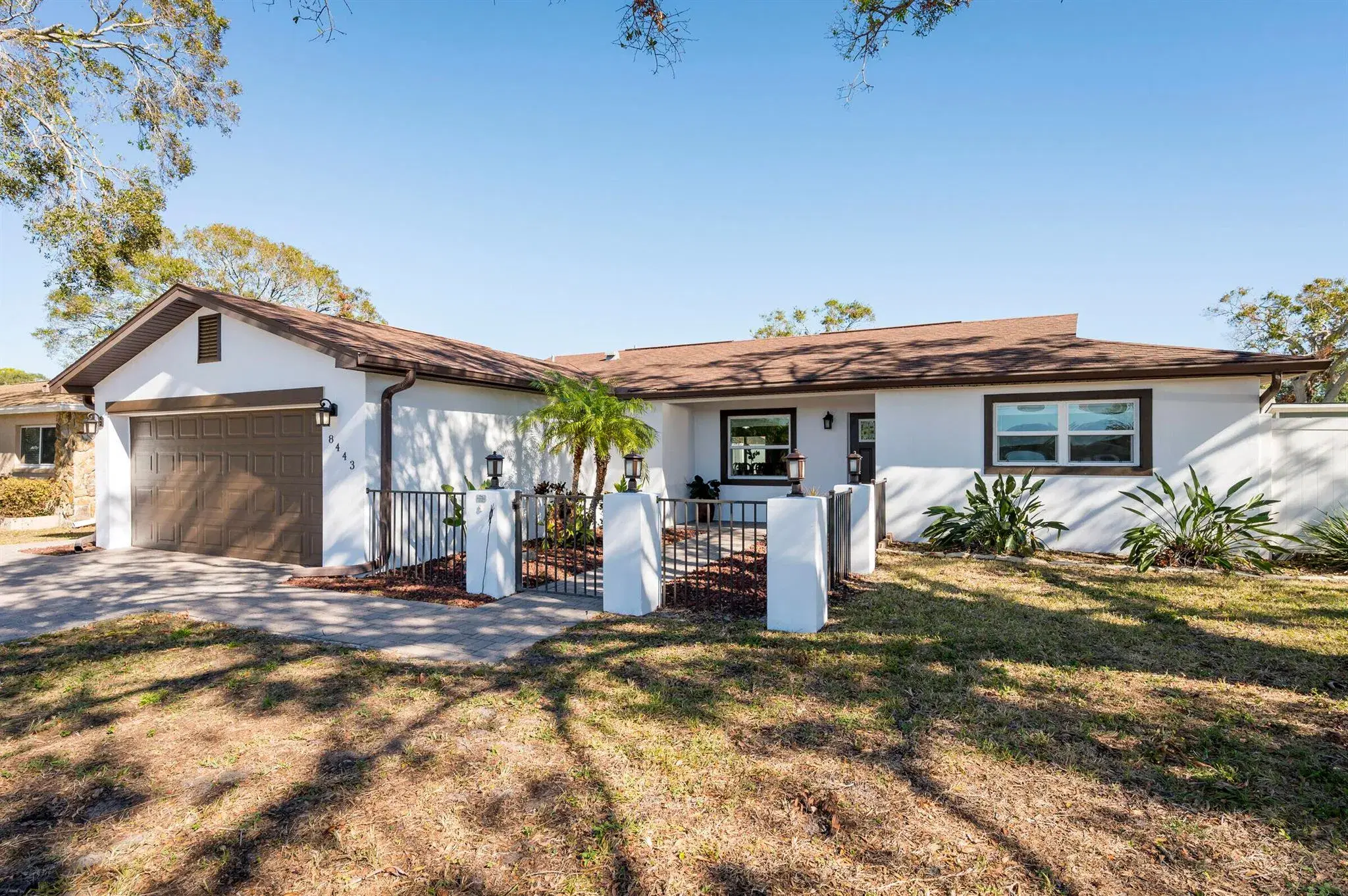 Picture of 8443 Denise Drive, Seminole, FL 33777