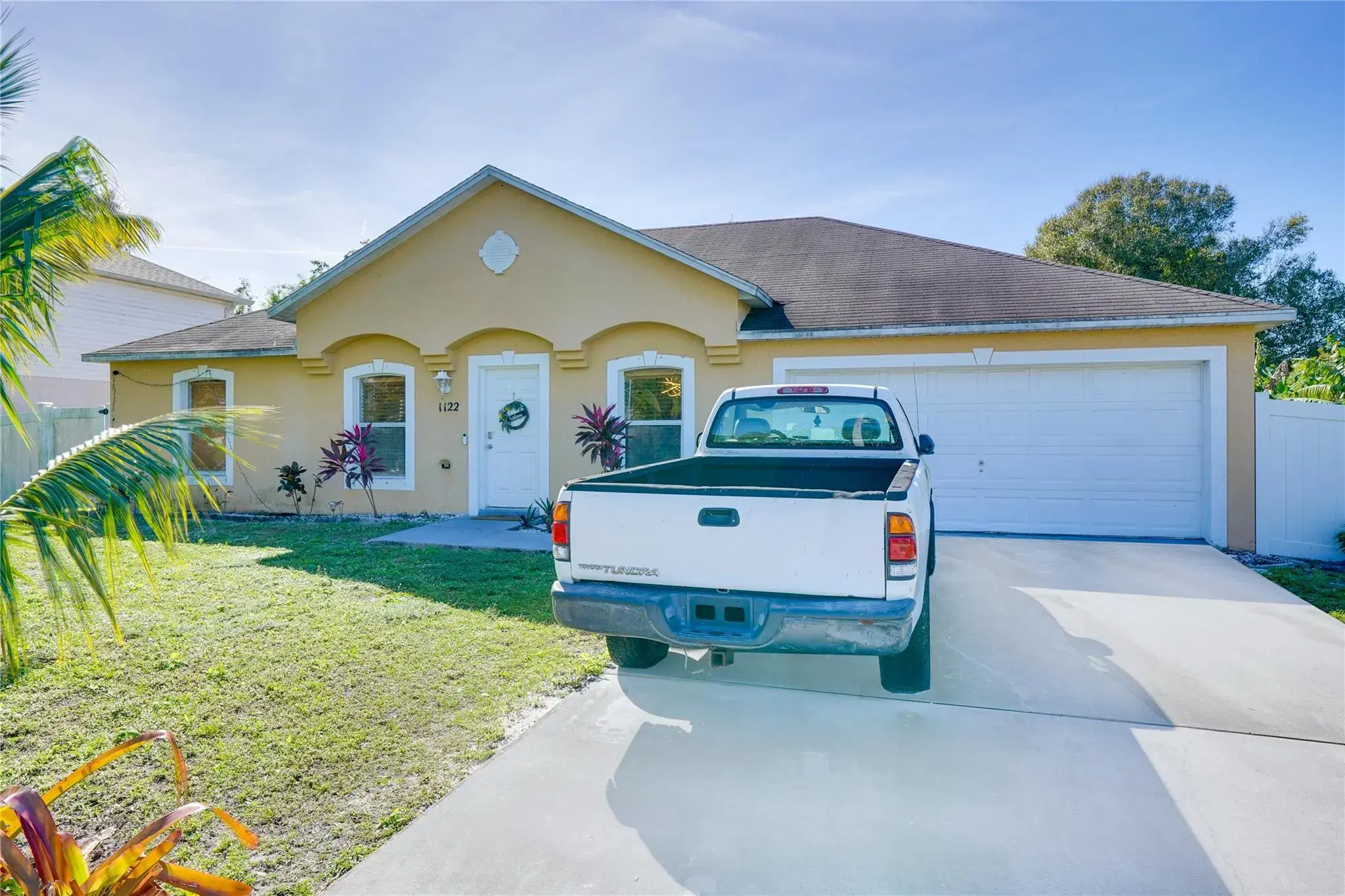 Picture of 1122 SE Floresta Dr, Port St Lucie, FL 34983