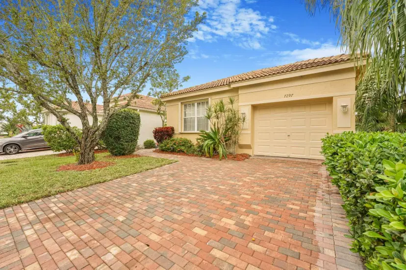 Picture of 7297 Cataluna Cir, Delray Beach FL 33446