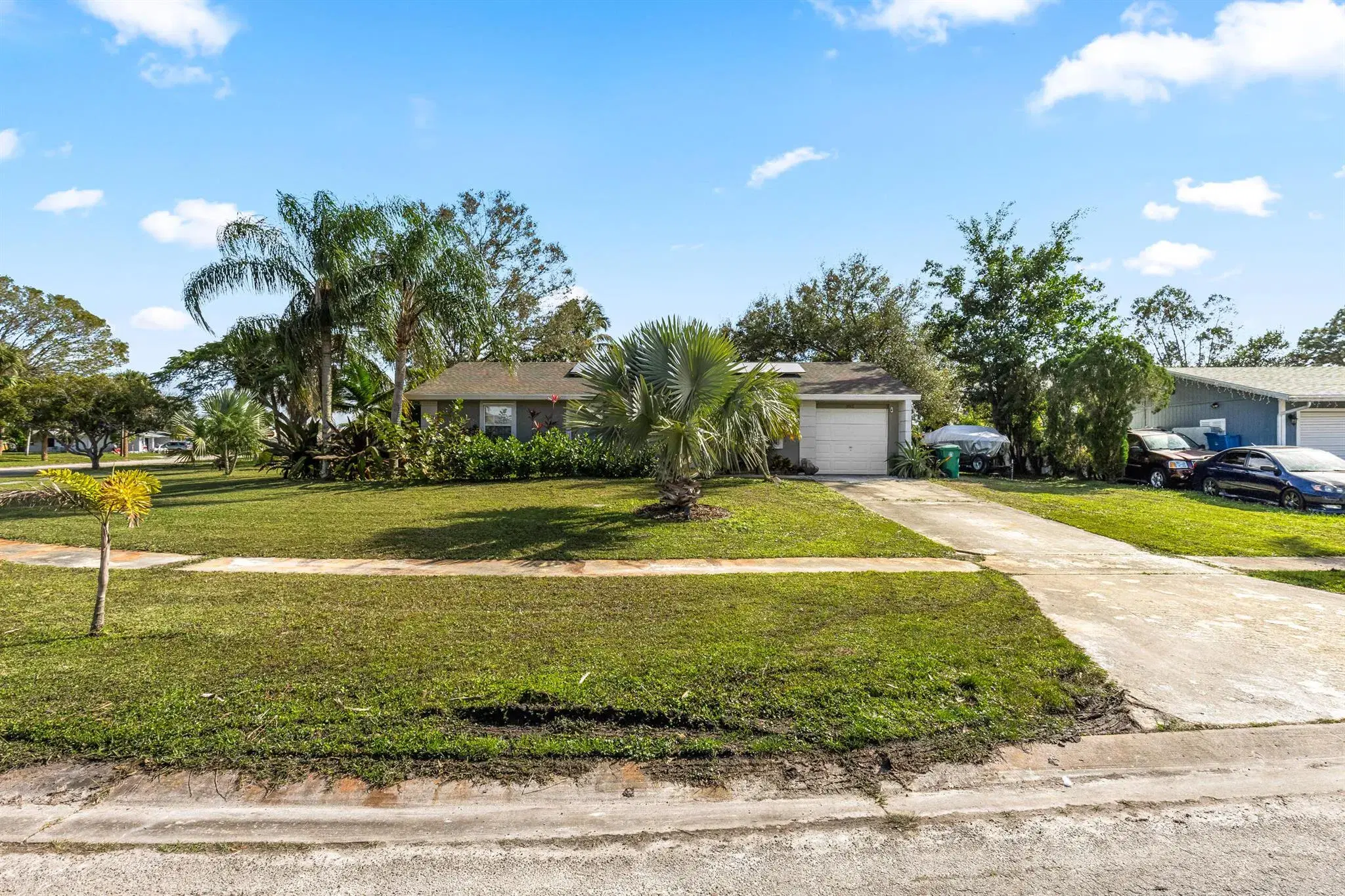 Picture of 382 NE Brasher Court, Port St Lucie, FL 34983