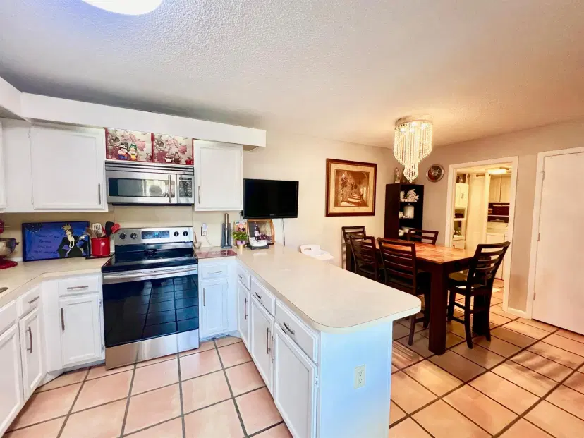 Picture of 330 E Waverly Place 8, Vero Beach FL 32960