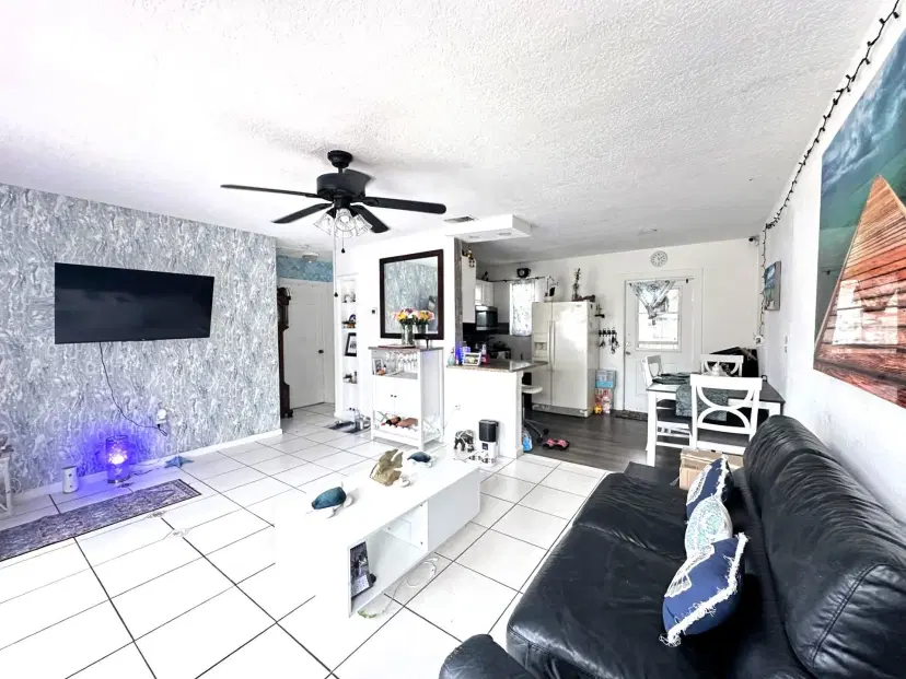 Picture of 578 Tallulah Rd, Lake Worth FL 33462