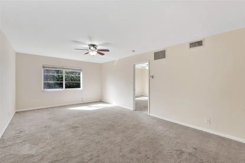 Picture of 124 NE 19Th Ct 214B, Wilton Manors FL 33305