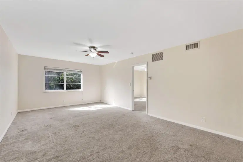 Picture of 124 NE 19Th Ct 214B, Wilton Manors FL 33305