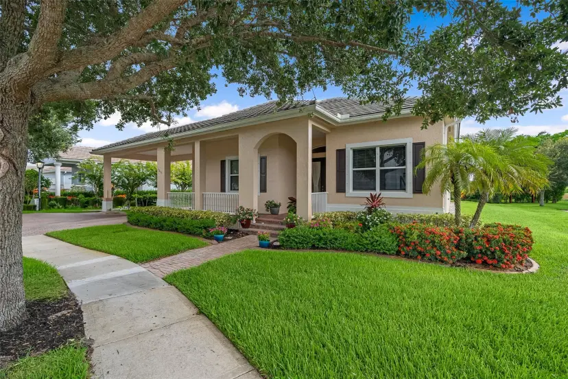 Picture of 7655 S Village Sq, Vero Beach FL 32966