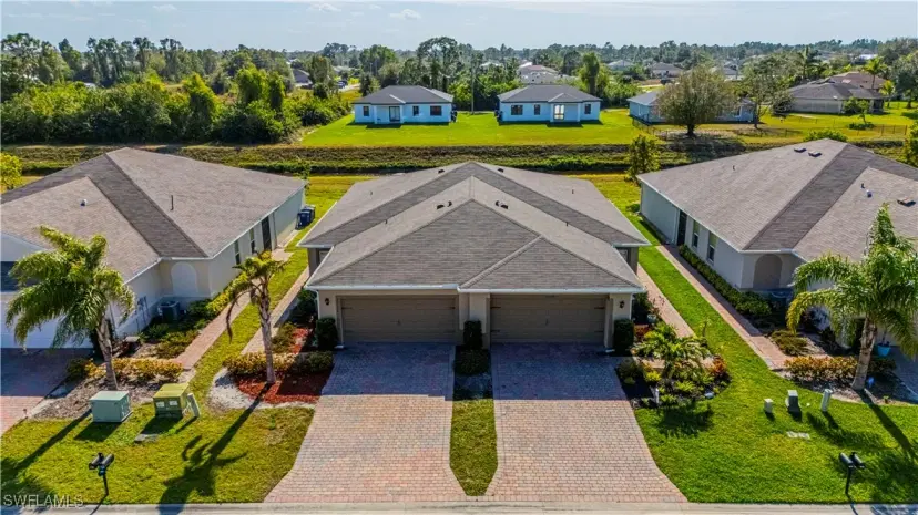 Picture of 10736 Crossback Ln, Lehigh Acres FL 33936