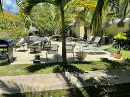 Picture of 101 N Lakeside Drive 4, Lake Worth Beach, FL 33460