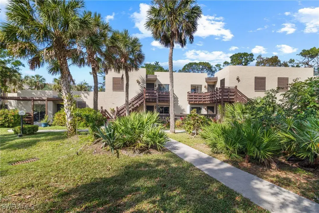 Picture of 116 Pinebrook Dr, Fort Myers, FL 33907