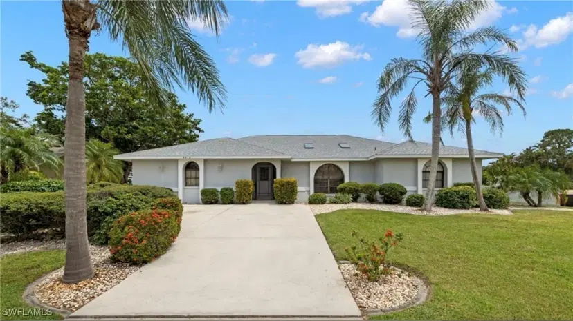 Picture of 3919 SE 4Th Ave, Cape Coral FL 33904