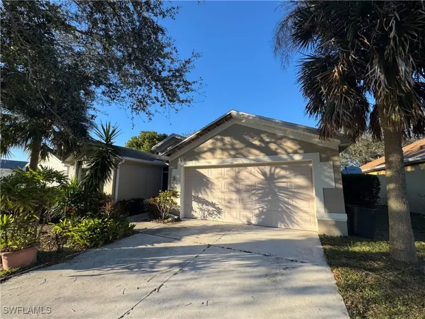 Picture of 8904 Cedar Hollow Dr, Fort Myers FL 33912