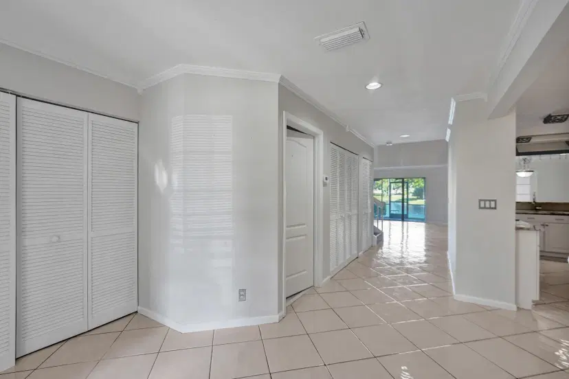 Picture of 9203 Boca Gardens Cir B, Boca Raton FL 33496