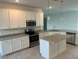 Picture of 3350 Antilla Ct, Fort Myers, FL 33905