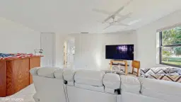 Picture of 2113 NE 11Th Ave 2113, Wilton Manors, FL 33305