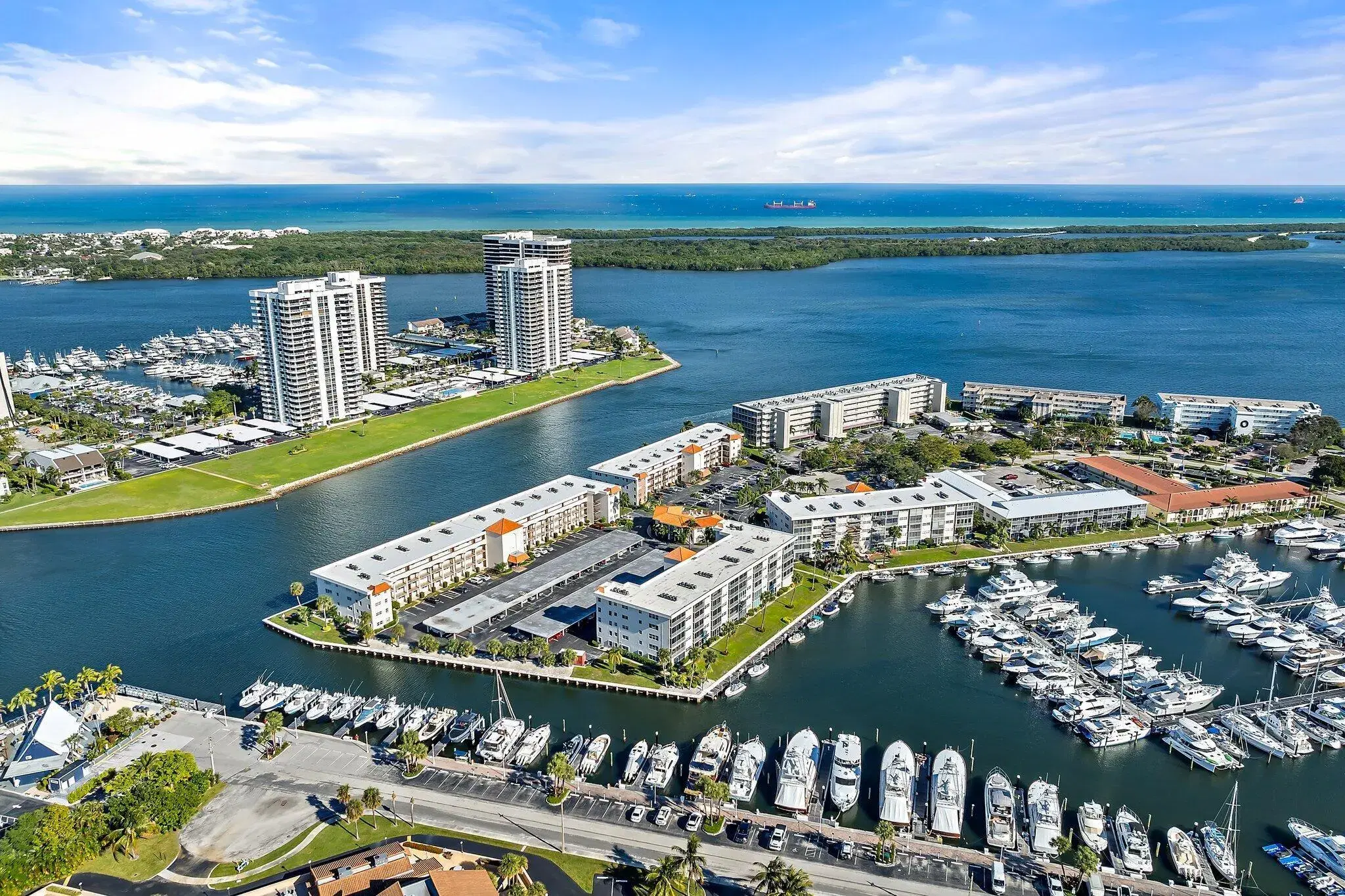 Picture of 21 Yacht Club Drive 204, North Palm Beach, FL 33408